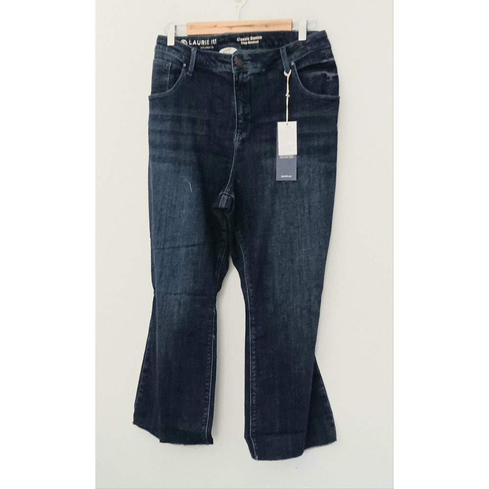 Laurie Felt Jeans Women's Size 26WP Petite Classic Denim Crop Bootcut Blue